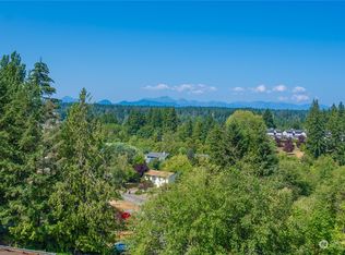 20145 Vikings Crest Loop NE APT 3-205, Poulsbo, WA 98370