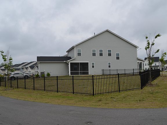 5th image of 328 Edge Of Auburn Blvd