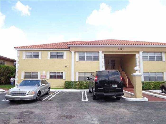 1st image of 3050 Coral Springs Dr APT 4