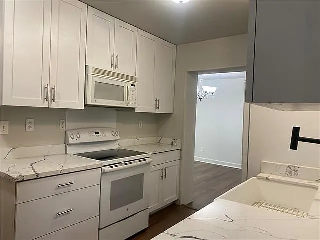 35283 Fleetwood Dr — Photo 14