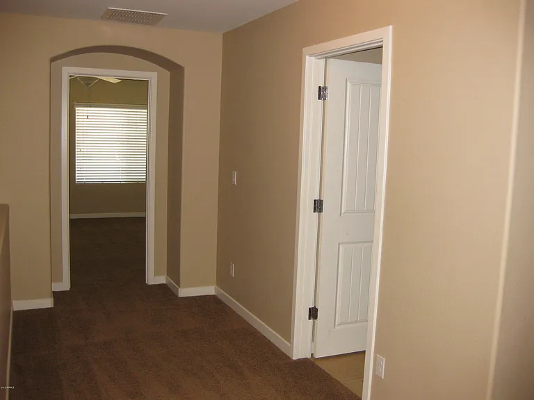 1115 E Cedar St — Photo 8
