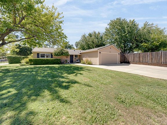 3rd image of 6613 Trajan Drive