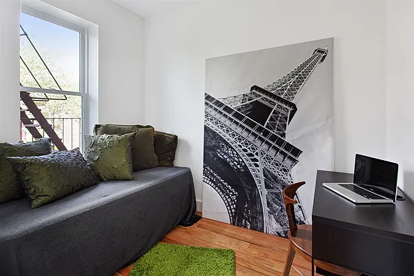 Rented by Erica Sullivan, LREB | media 6