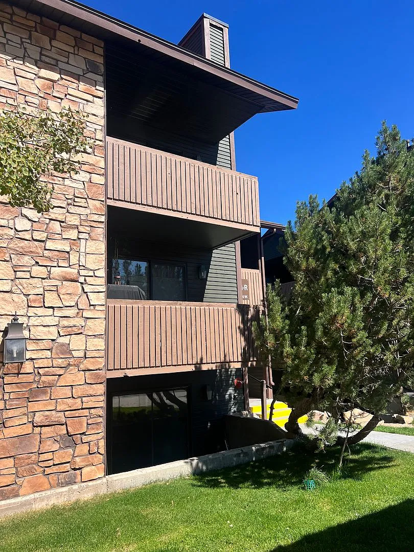 Powderwood Condo — Photo 2