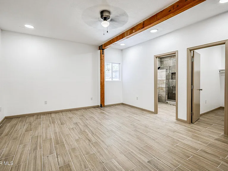 4945 Vista Grande Cir — Photo 50