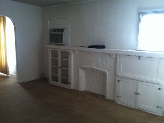 2nd image of 315 S Center St