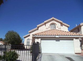 2465 Cactus Hill Dr, Las Vegas, NV 89156