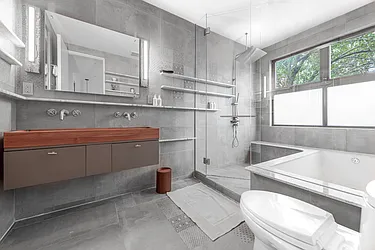 Rented by Rove Travel LLC