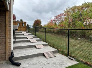 3 Pheasant Dr, Richmond Hill, ON L4E 3S9