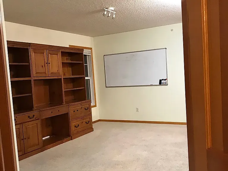 4599 Blaylock Cir — Photo 17