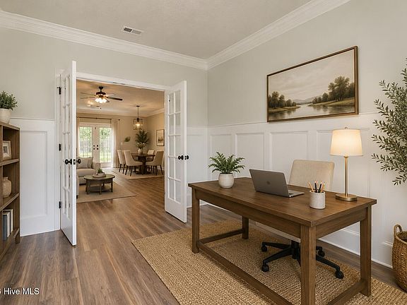 4th image of 303 Brickyard Creek Court