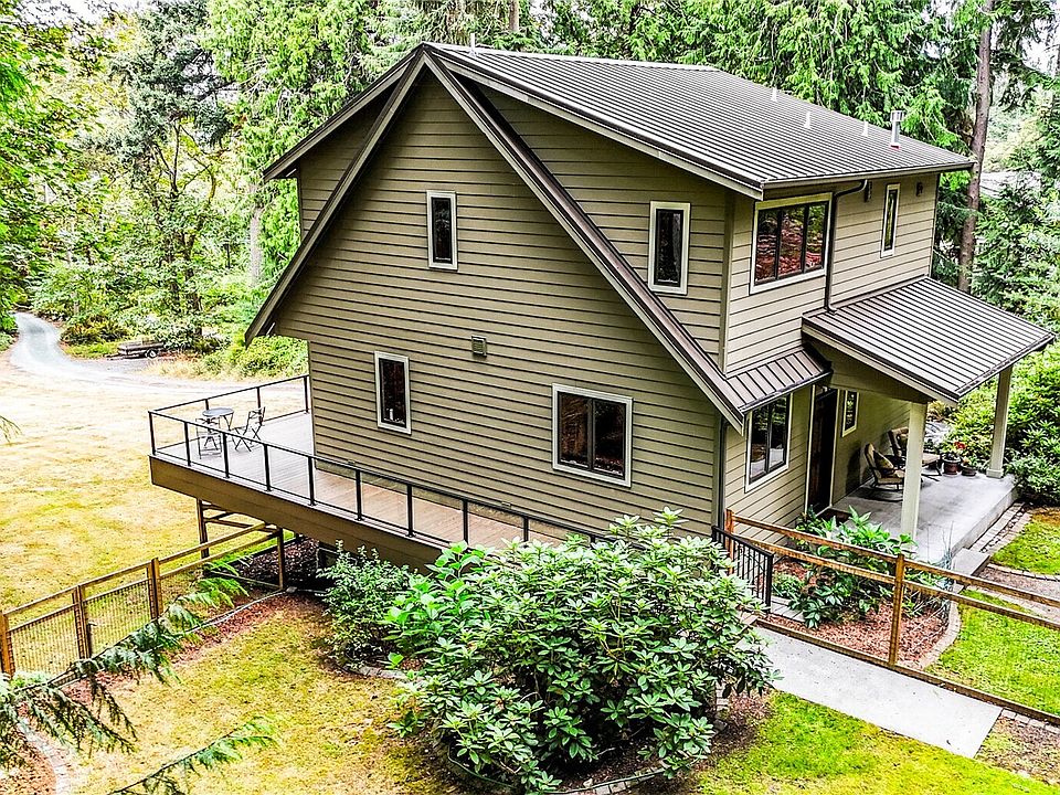 1st image of 8039 Cultus Bay Road