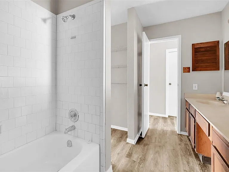 22115 Diane Dr — Photo 14