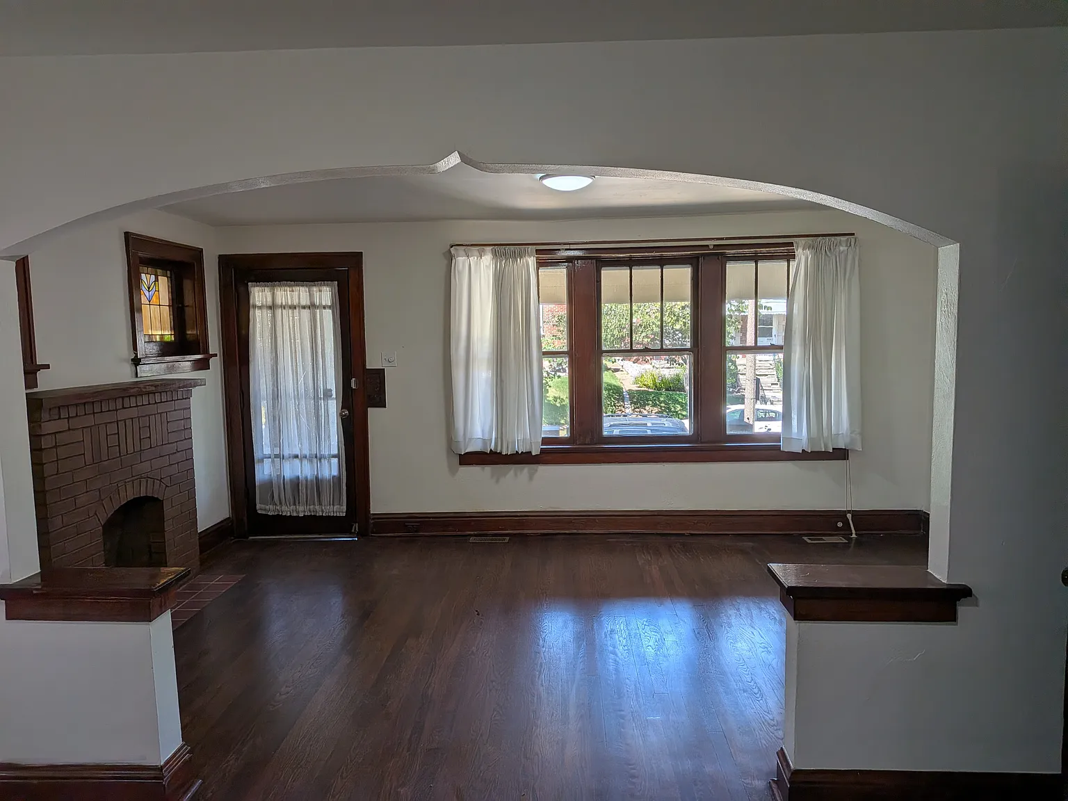 2 bed, 1100 sqft, $1,450 — Photo 4