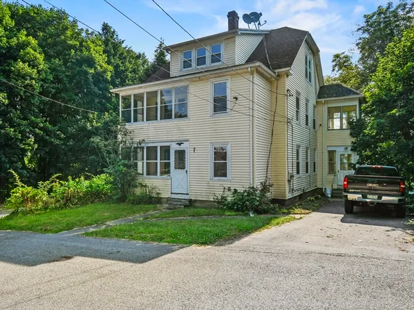 7 3rd Ave, Dudley, MA 01571