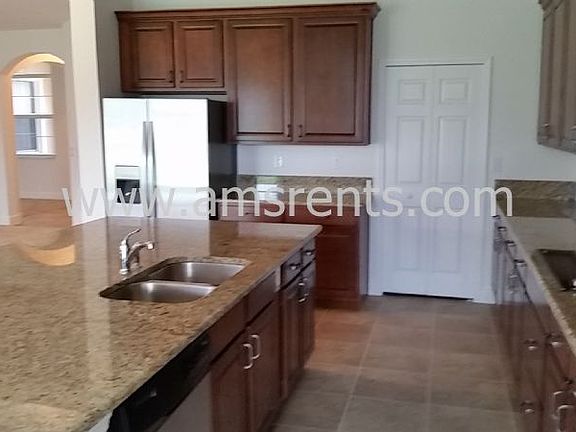 3rd image of 16157 Mead St