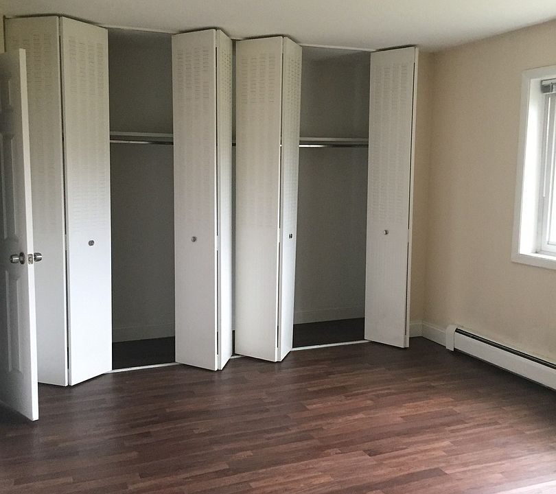 2nd image of 10373 Dearlove Rd #6-205