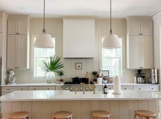 254 W Point Washington Rd, Pt Washington, FL 32459