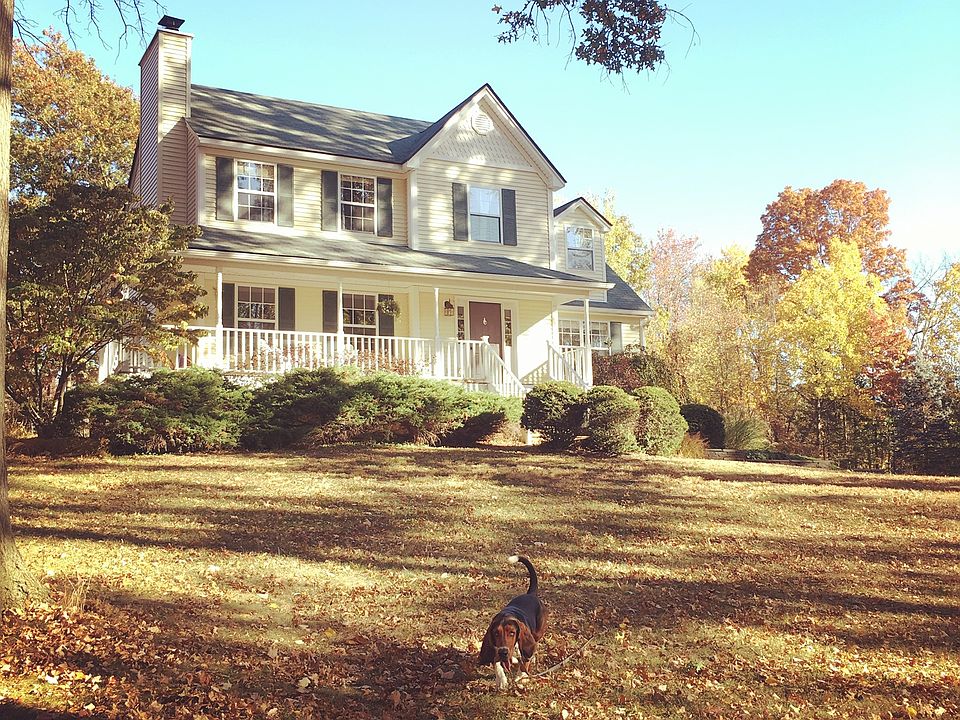 1st image of 4 Jennifer Ct