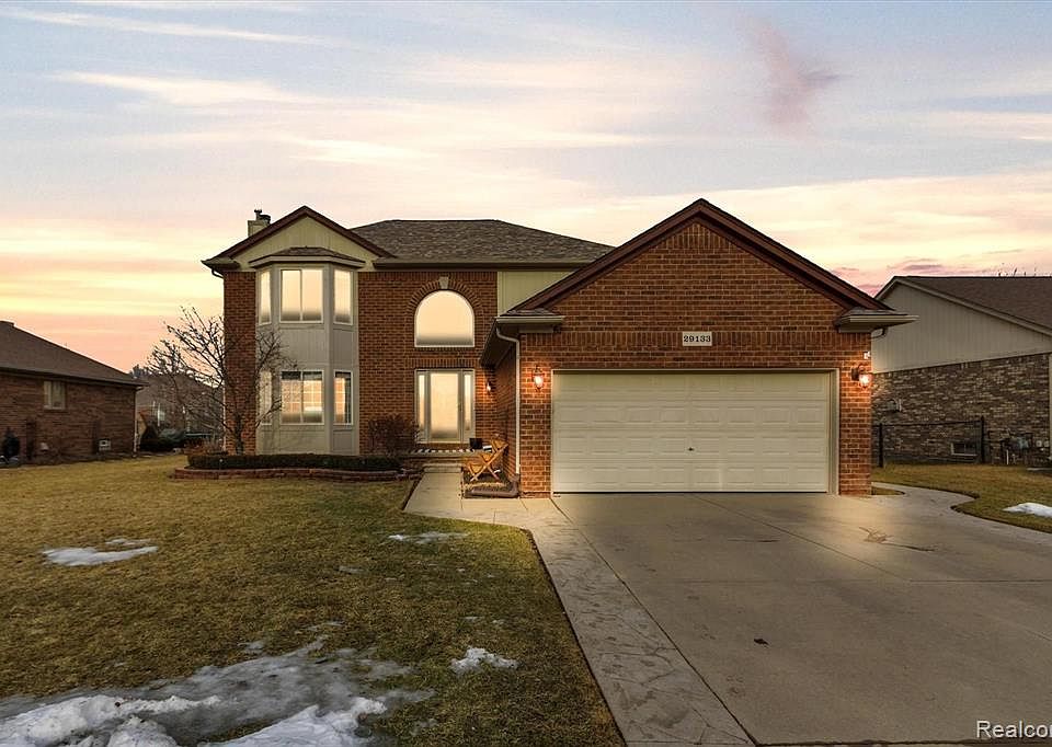 29133 Bay Pointe Dr, Chesterfield, MI 48047 | Zillow