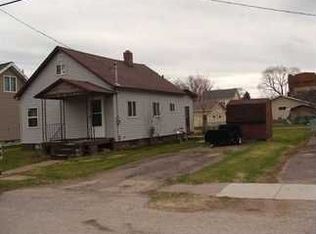511 Quinnesec St, Iron Mountain, MI 49801