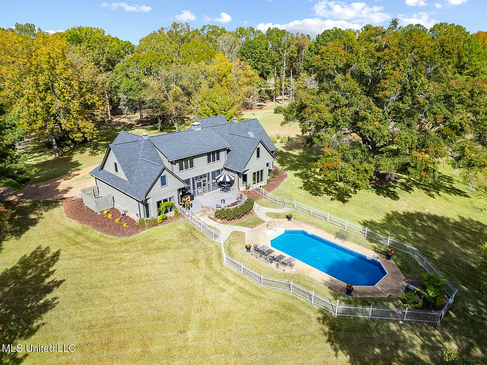 1st image of 282 Deer Haven Dr