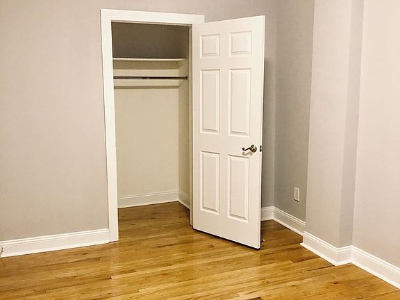 5th image of 500 W 111th St APT 2F