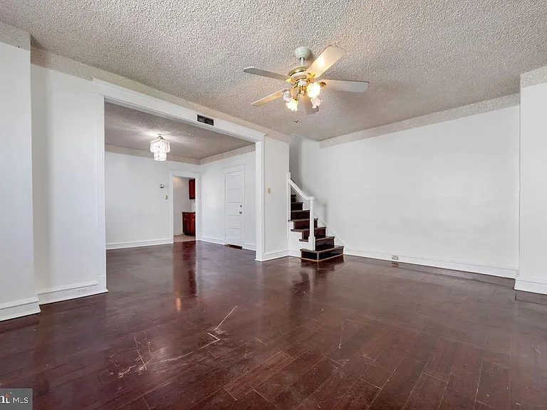 177 Wellington Rd — Photo 8