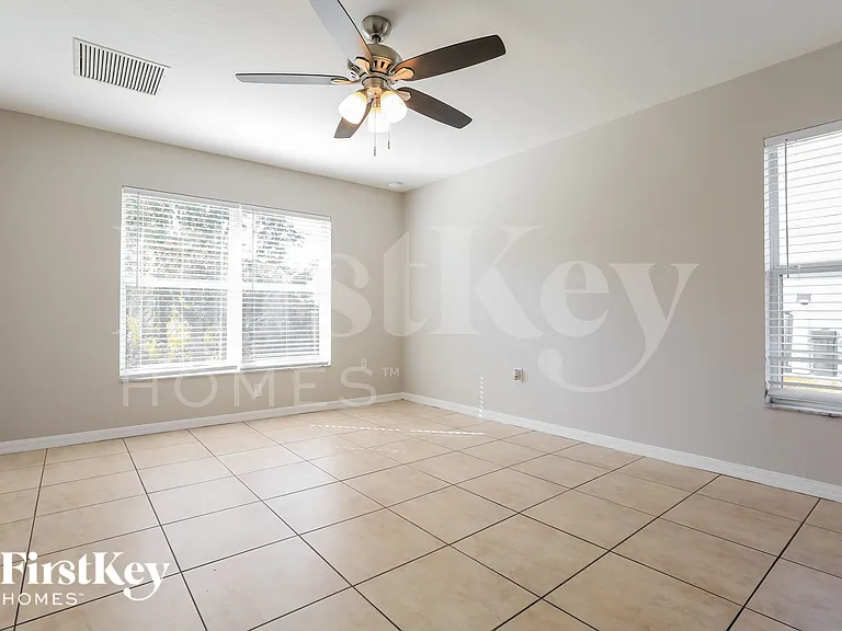 2925 Silas Ave — Photo 9