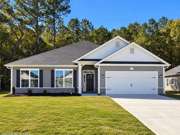 193 Seashore Street, Grimesland, NC 27837