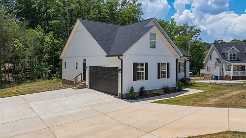 518 Woods Dr Photo 1