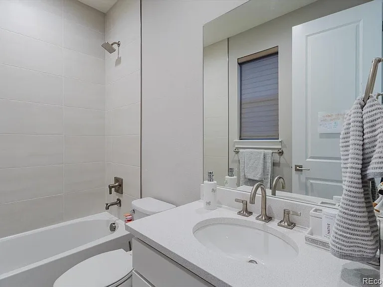 5338 Brotherton Ct — Photo 32
