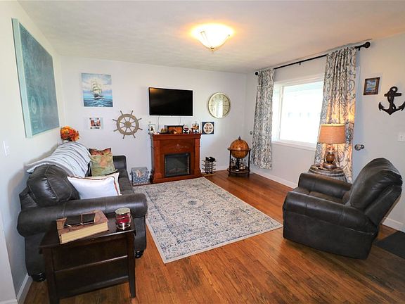 5th image of 101 Miller Dr