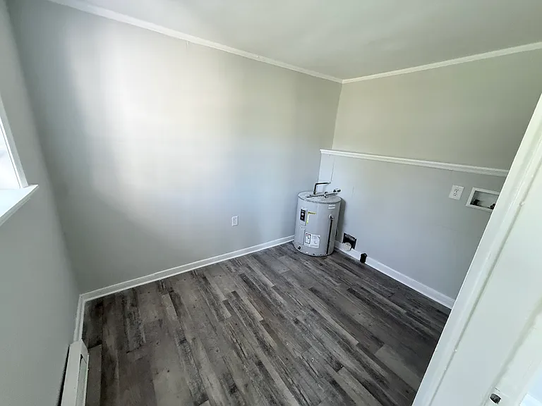 Utility Room with washer/dryer hook ups