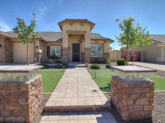 3rd image of 39583 N Oxford Way