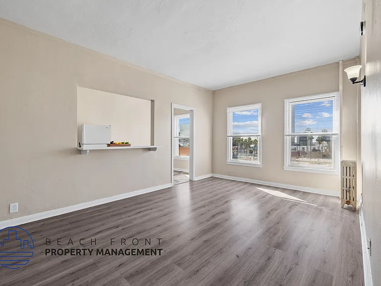 418 S. Normandie Ave — Photo 11