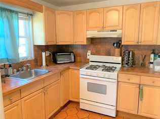 32 Murdock St #1, Somerville, MA 02145