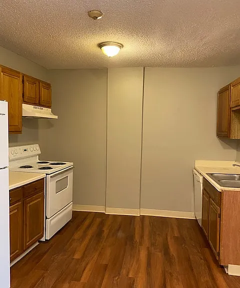 234 Coffeen St #3H — Photo 3