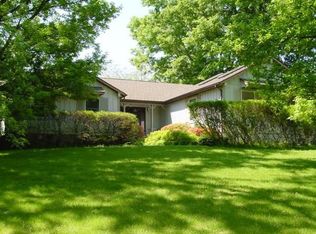 340 White Deer Run, Makanda, IL 62958