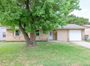 12800 Spring Oaks Dr, Balch Springs, TX 75180