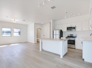 612 Anacapa St APT D, Santa Barbara, CA 93101