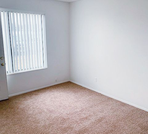 4th image of 550 N 111th St #11735013