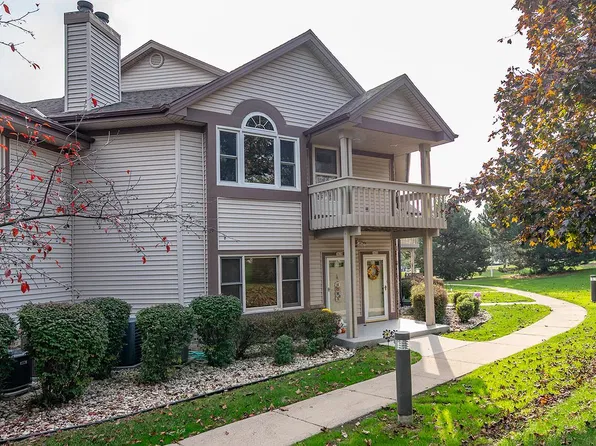 3618 W Rawson AVENUE, Franklin, WI 53132