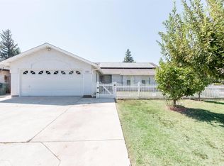 3349 N Forestiere Ave, Fresno, CA