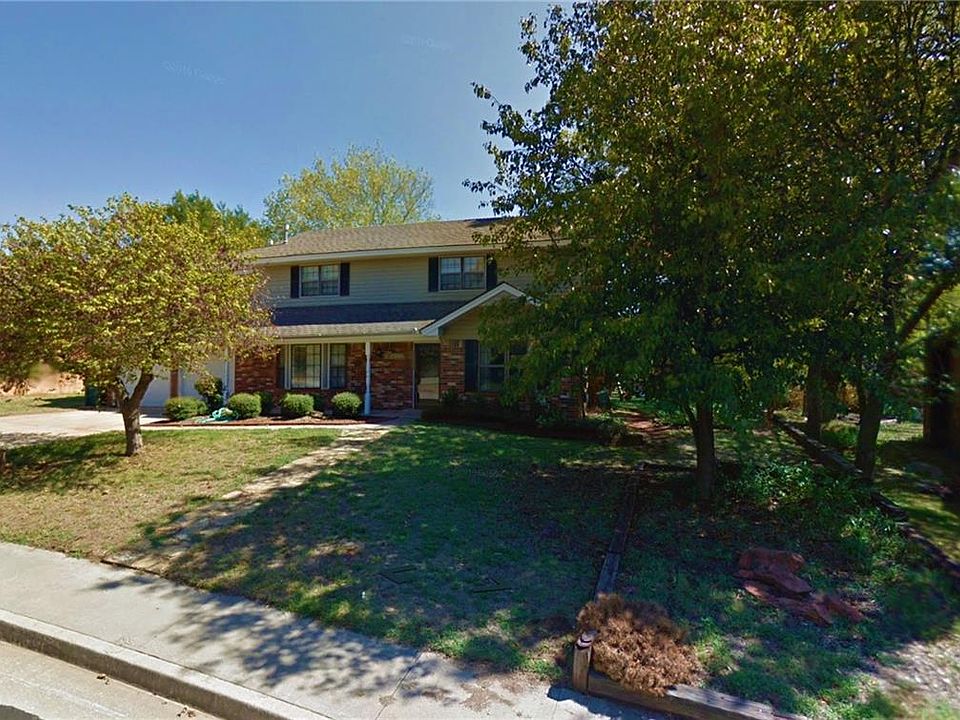 1st image of 2908 Woodhollow Trl