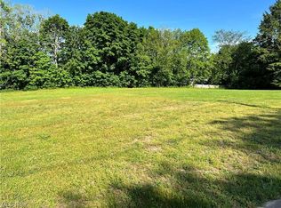 584 Main Usr St #20, Geneva, OH 44041