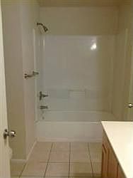 2nd image of 525 Lincoln Ave APT B