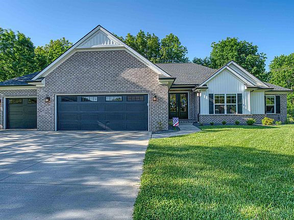 3rd image of 8499 Kingston Dr