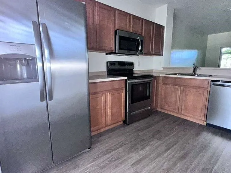 8239 Pacific Beach Dr — Photo 9