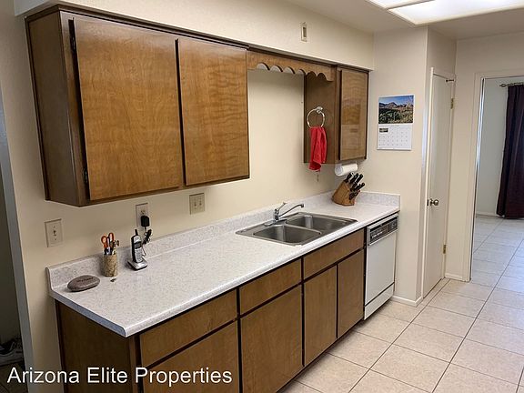 3rd image of 4653 E Enid Ave